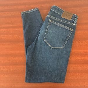 Lucky brand ankle looks new